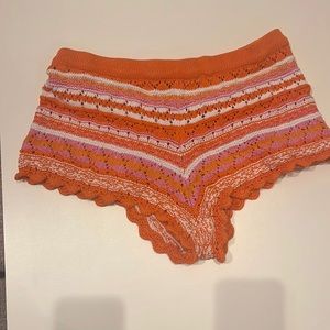 H& M Swimsuit cover up shorts!